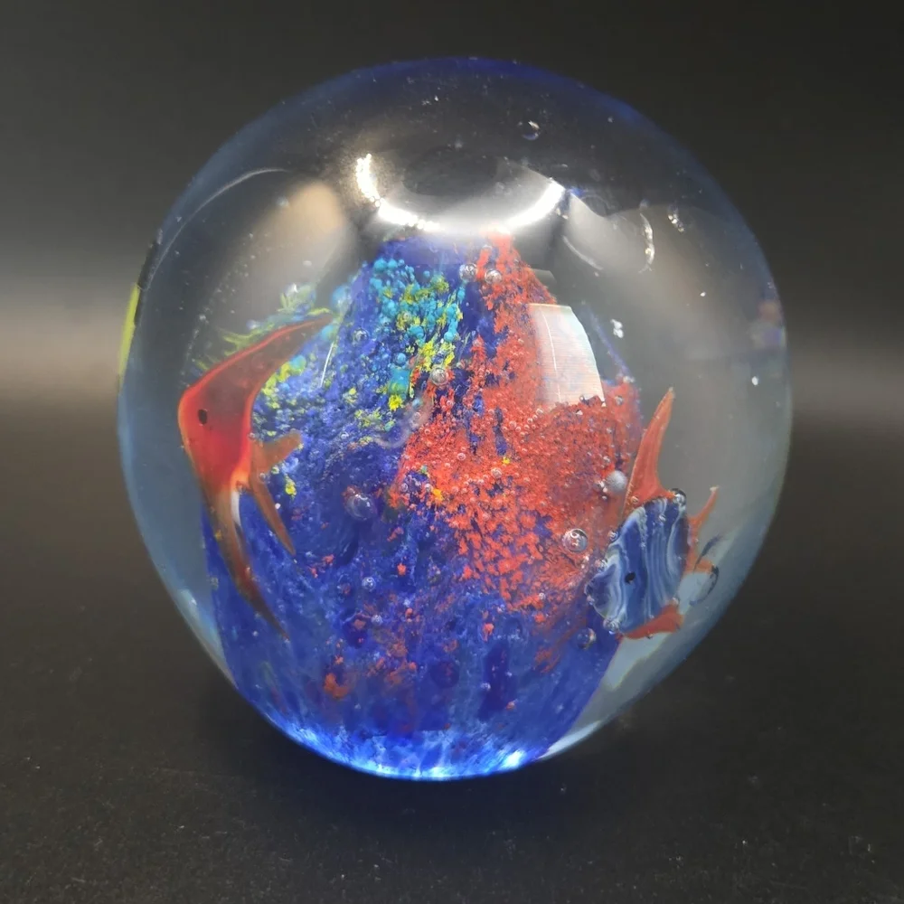 Vintage Italian Murano Fish Aquarium Collectors Paperweight Decor Ball Art